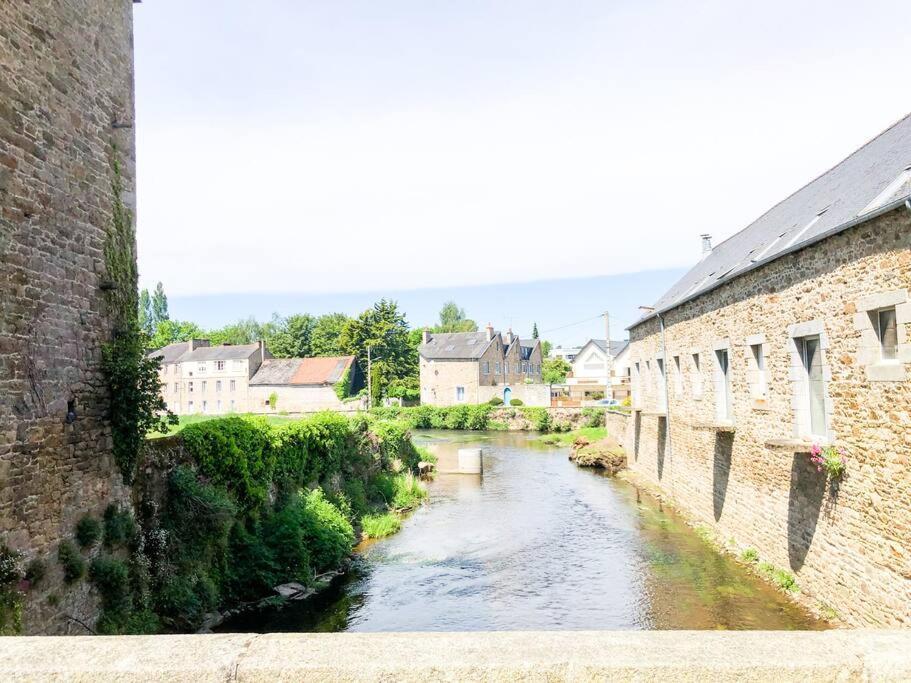 Appartement New: Le Cocoon Face A La Gare ! Guingamp