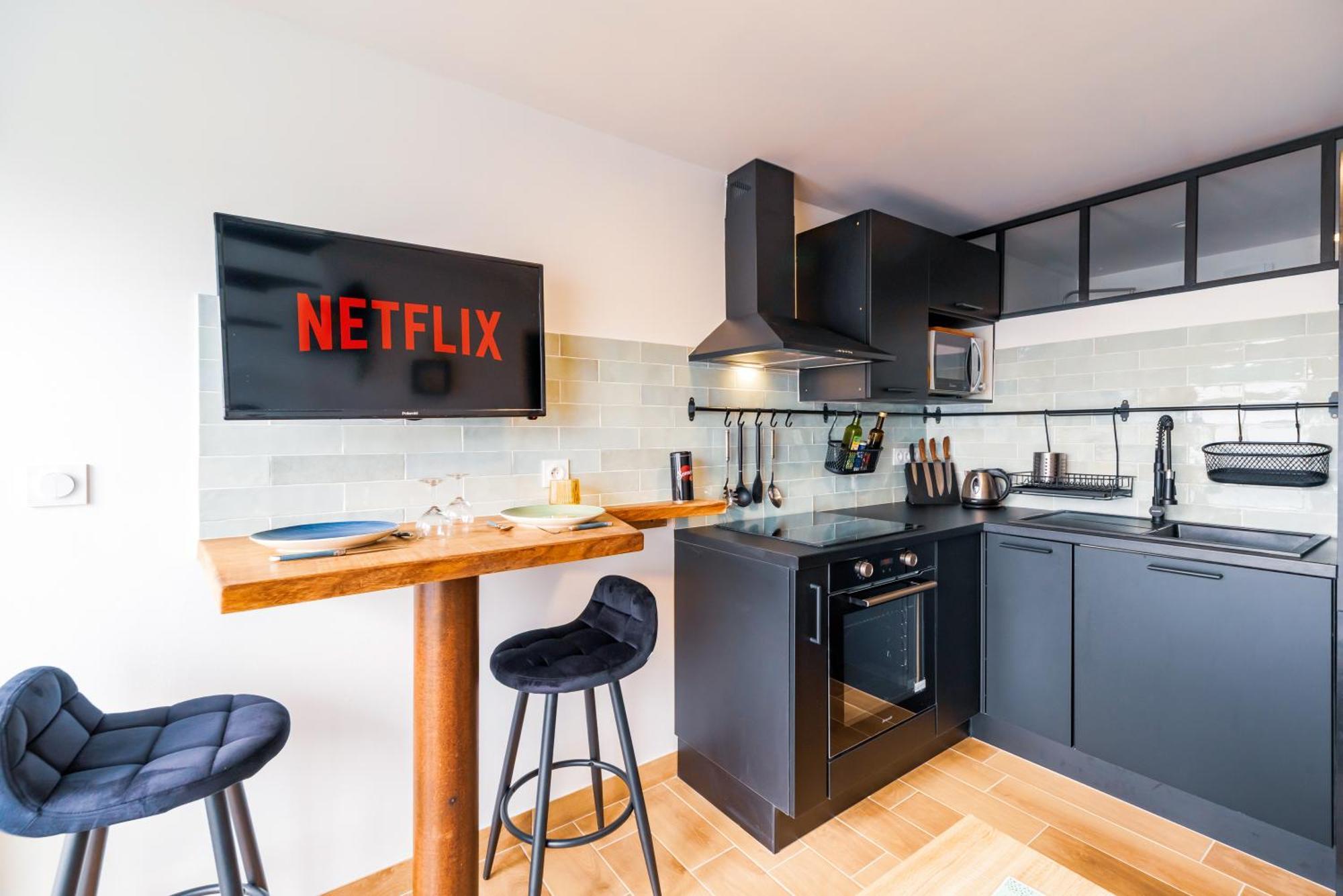 Appartement New: Le Cocoon Face A La Gare ! Guingamp